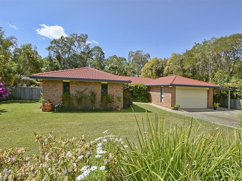32 Casuarina Drive, Little Mountain QLD 4551
