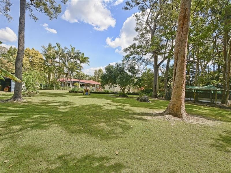 32 Casuarina Drive, Little Mountain QLD 4551