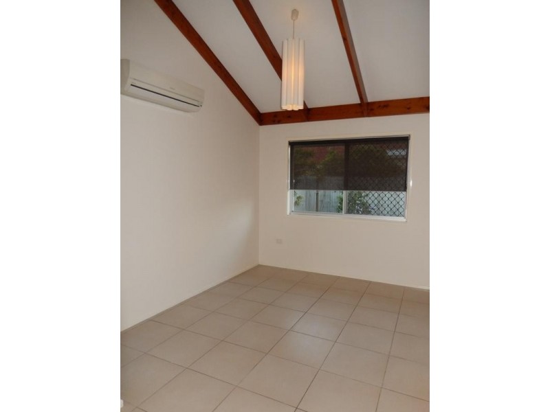 5 Kambora Street, Warana QLD 4575