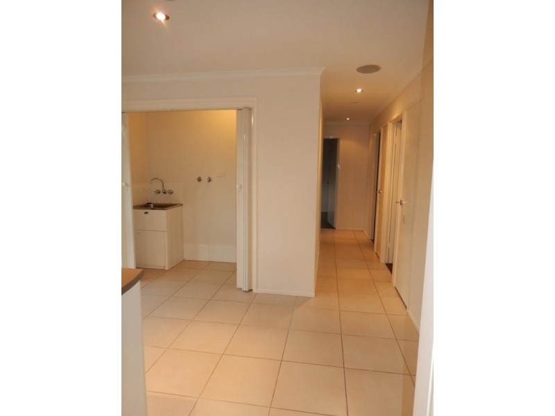 5 Kambora Street, Warana QLD 4575