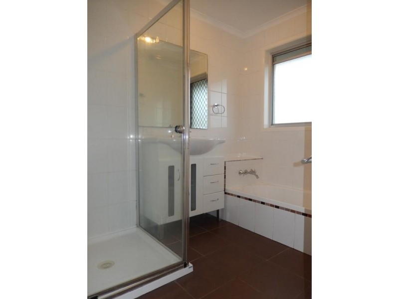 5 Kambora Street, Warana QLD 4575