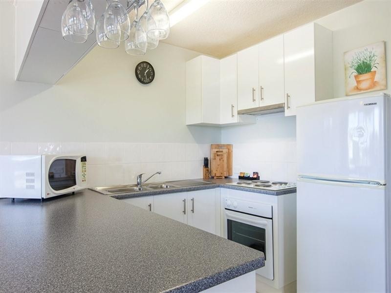 Unit 2 ‘Cheltenham’ 40 King Street, Kings Beach QLD 4551