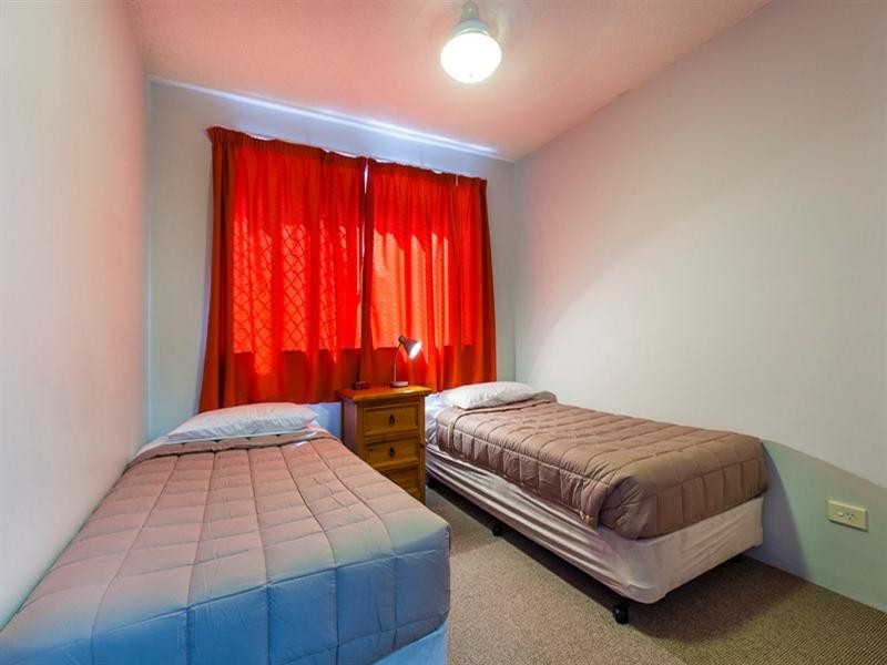 Unit 2 ‘Cheltenham’ 40 King Street, Kings Beach QLD 4551