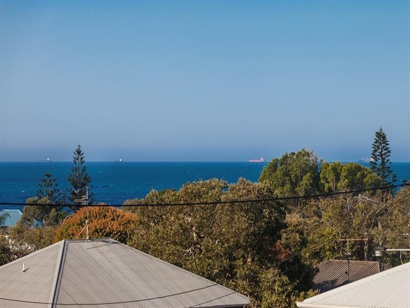 23 Cooroora Street, Dicky Beach QLD 4551