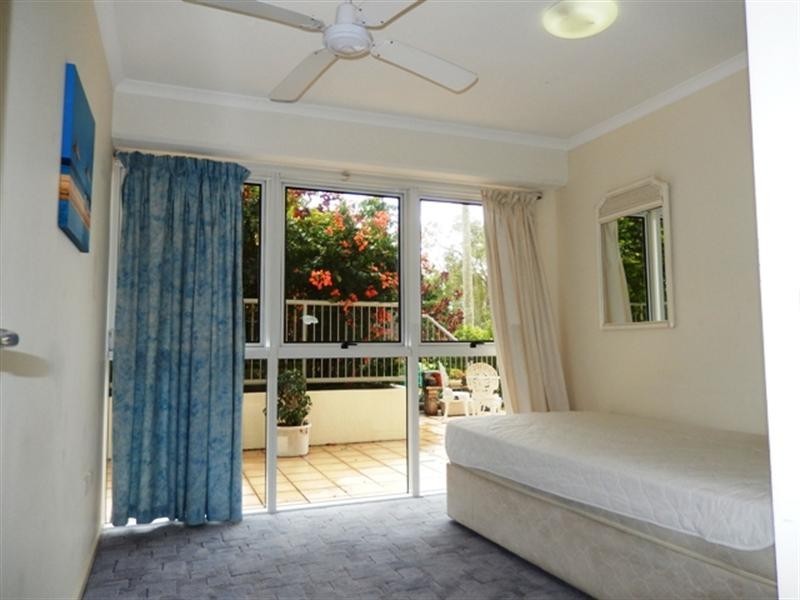 Unit 2 ‘The Lighthouses Caloundra’ 5 Canberra Terrace, Kings Beach QLD 4551