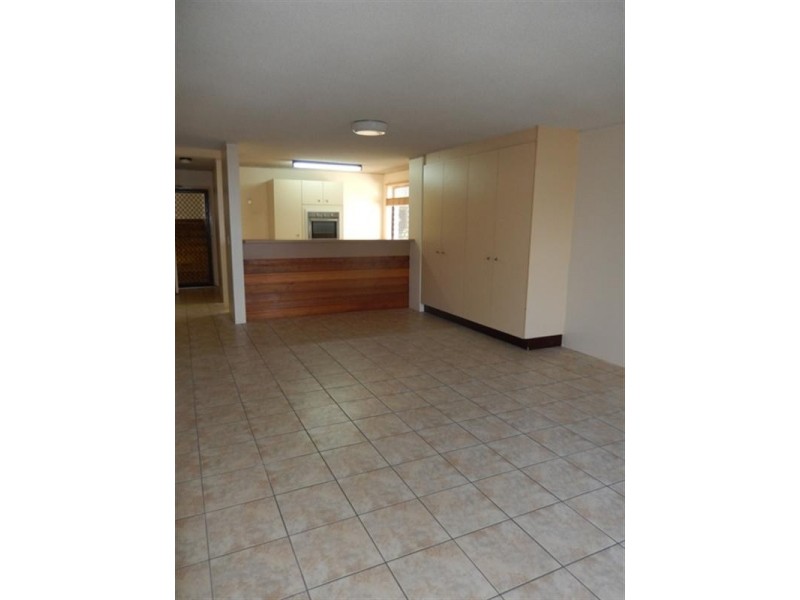 Unit 2 ‘Sealanes’ 43 Albert Street, Kings Beach QLD 4551