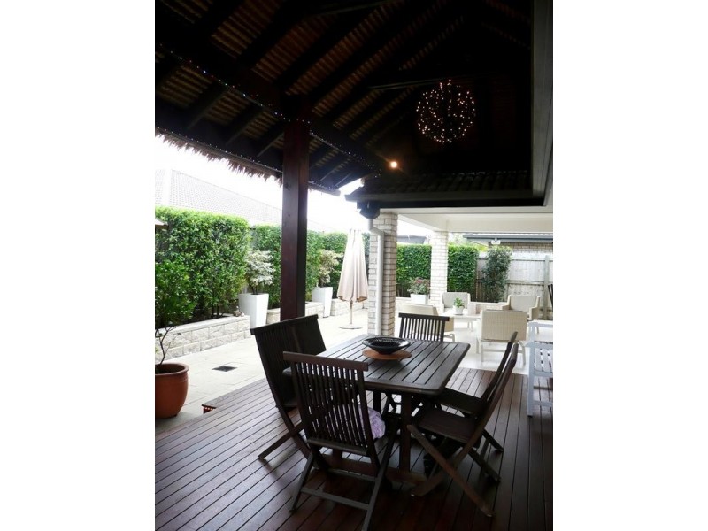 9 Gairdner Street, Caloundra West QLD 4551