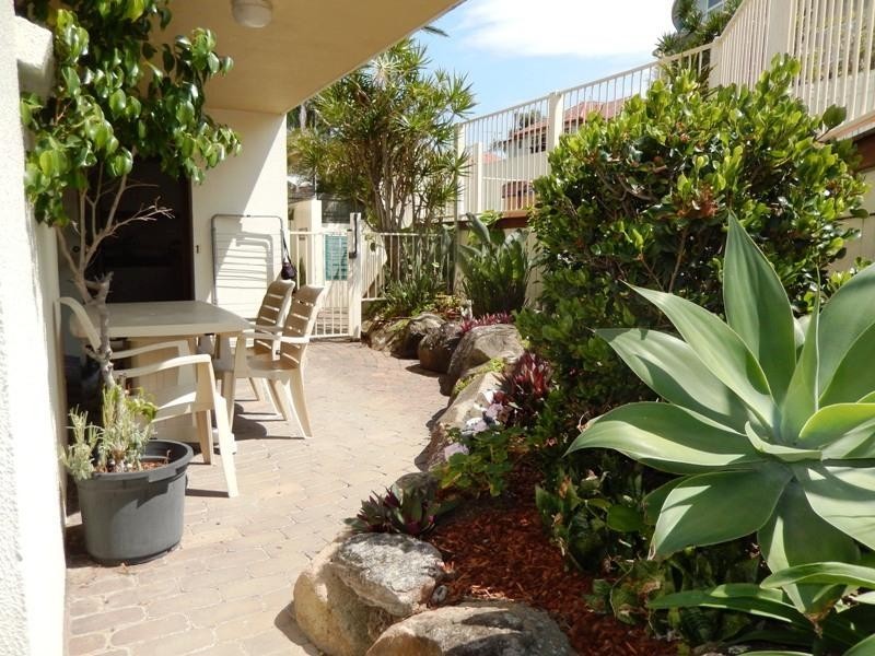 Unit 1 ‘Araluen’ 10 Bulcock Beach Esplanade, Caloundra QLD 4551