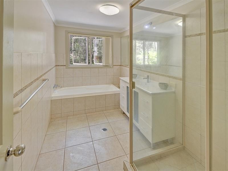 17 Sunset Drive, Little Mountain QLD 4551