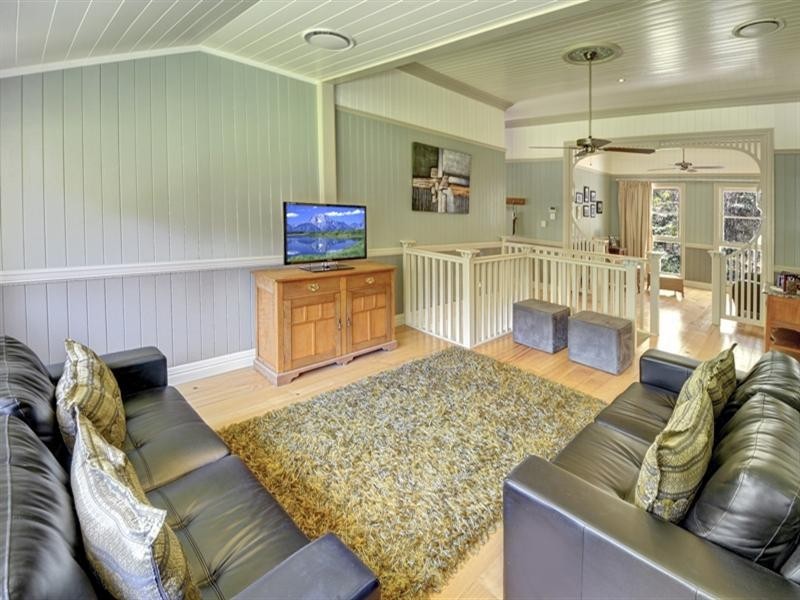 17 Sunset Drive, Little Mountain QLD 4551