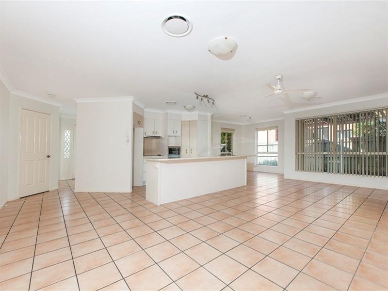 4 Bongaree Drive, Pelican Waters QLD 4551