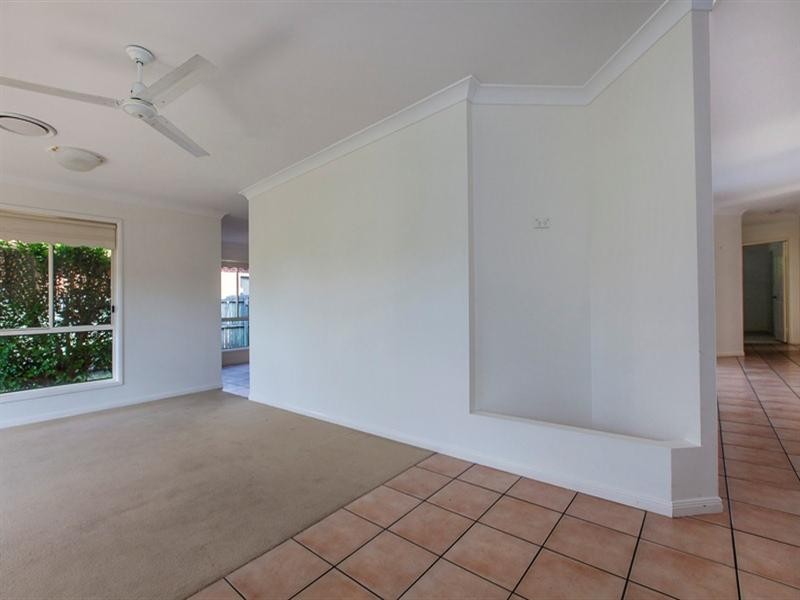 4 Bongaree Drive, Pelican Waters QLD 4551
