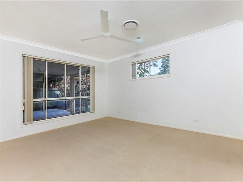 4 Bongaree Drive, Pelican Waters QLD 4551