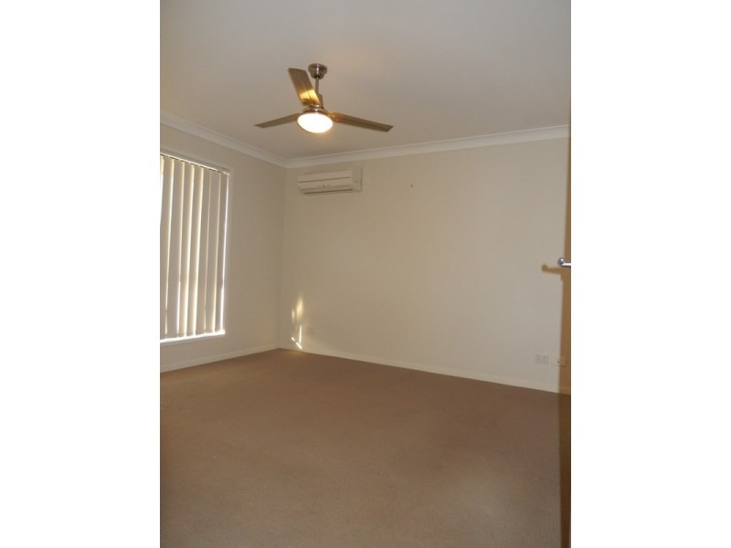 9 Middle Park, Little Mountain QLD 4551