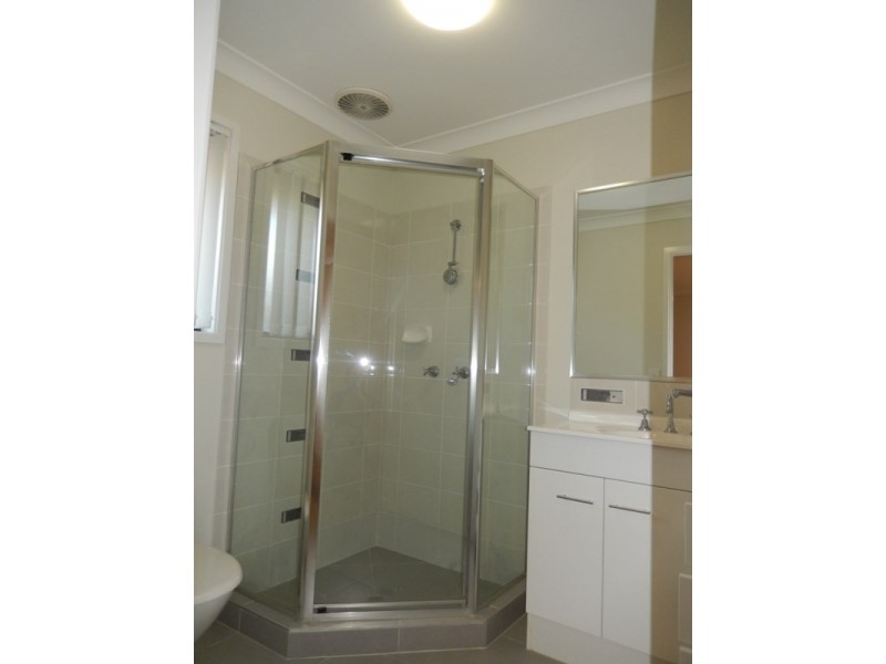 9 Middle Park, Little Mountain QLD 4551