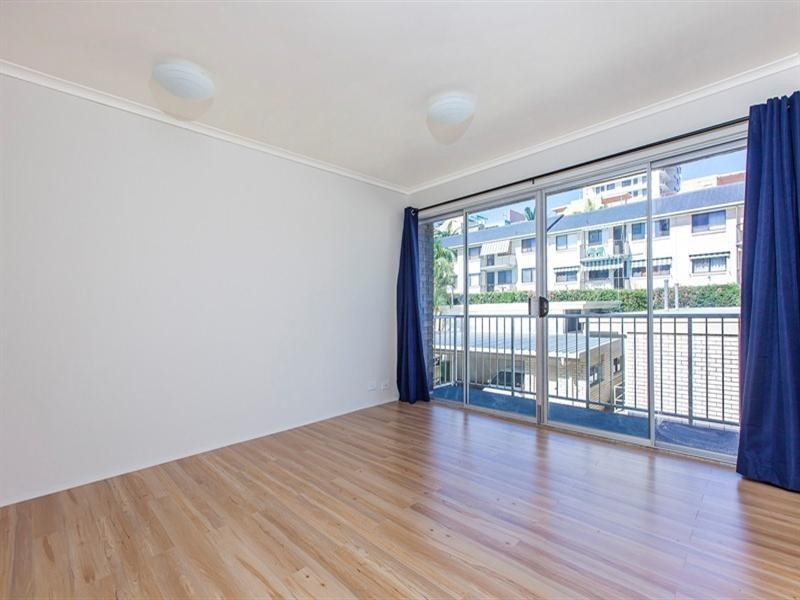 Unit 1 ‘Blue Dolphin’ 35 Burgess Street, Kings Beach QLD 4551