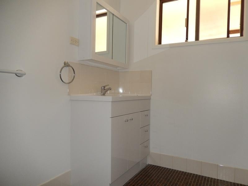 Unit 2/37 Anning Avenue, Golden Beach QLD 4551