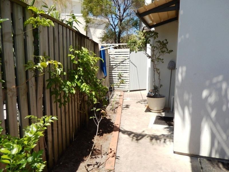 74 Chelsea Crescent, Minyama QLD 4575