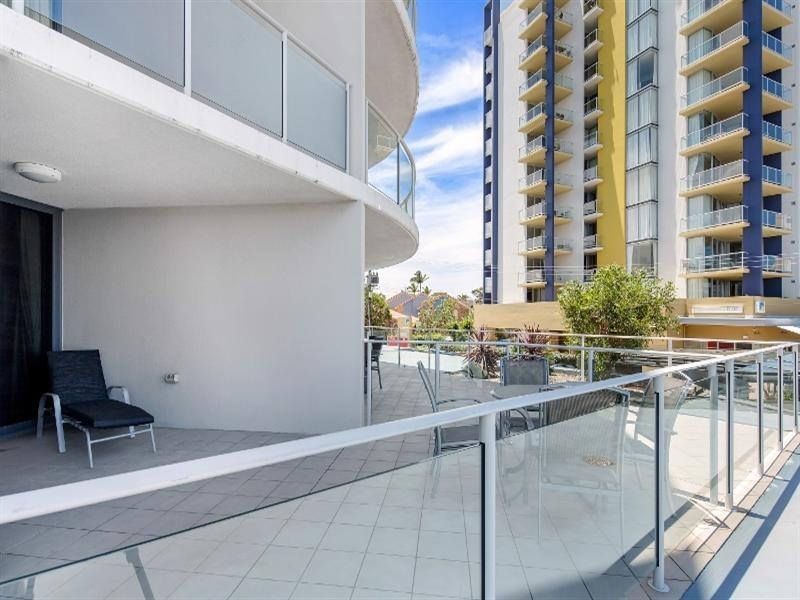 Unit 208 ‘Ocean Views Resort’ 115 Bulcock Street, Caloundra QLD 4551