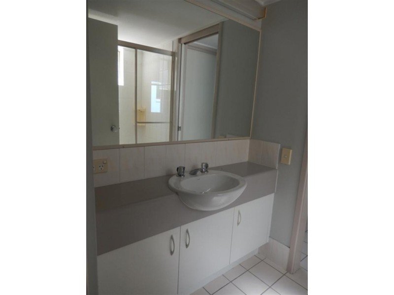 Unit 5 ‘Nautilus’ 44 King Street, Kings Beach QLD 4551