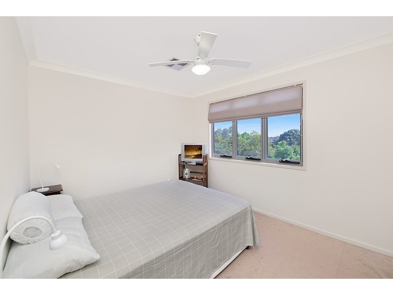 4/4 Lindesay Street, Caloundra West QLD 4551
