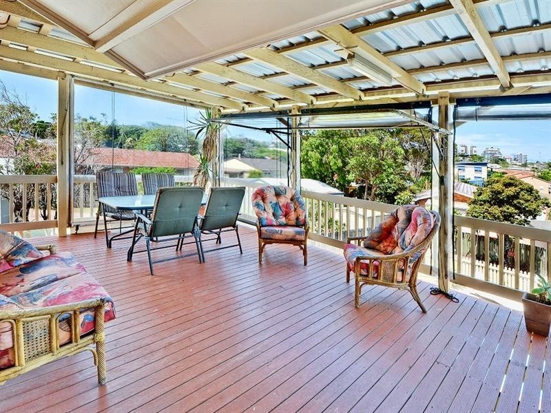 13 Minchinton Street, Caloundra QLD 4551