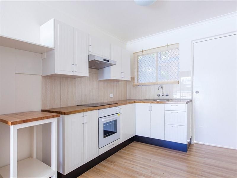 Unit 1 ‘Blue Dolphin’ 35 Burgess Street, Kings Beach QLD 4551