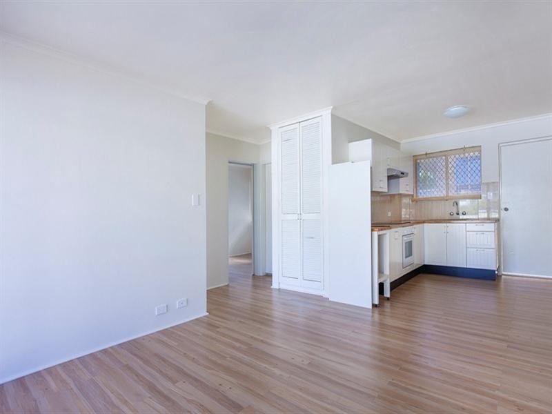 Unit 1 ‘Blue Dolphin’ 35 Burgess Street, Kings Beach QLD 4551