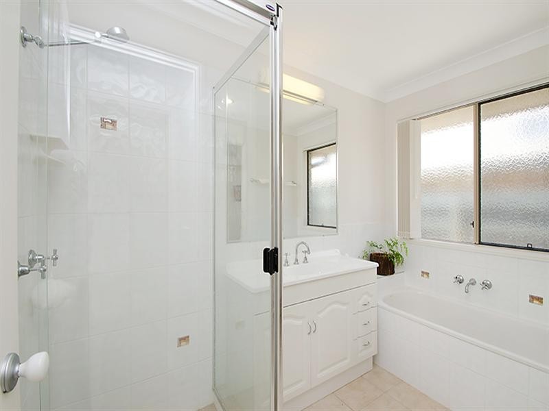 7 Huntley Place, Caloundra West QLD 4551