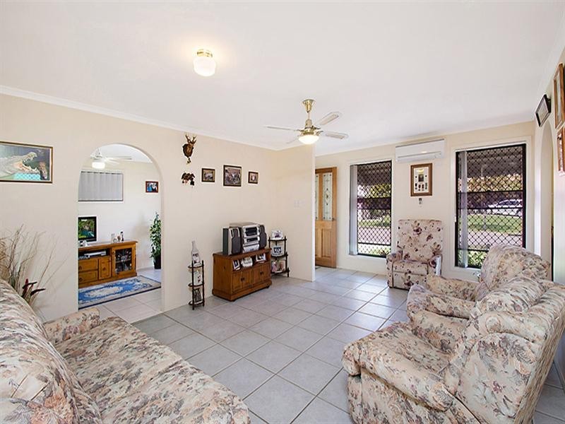 13 Chine Place, Wurtulla QLD 4575
