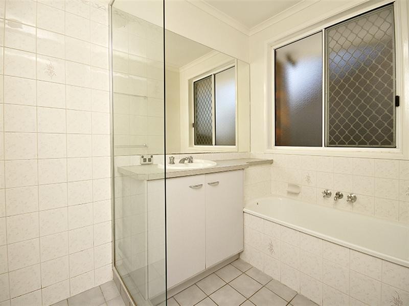 30 Maroochy Waters Drive, Maroochydore QLD 4558