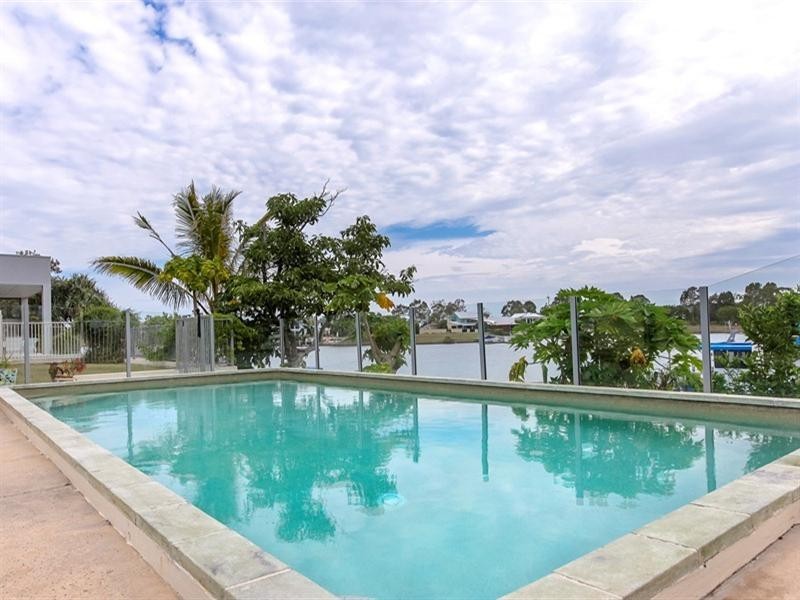 10 Pamphlet Place, Pelican Waters QLD 4551