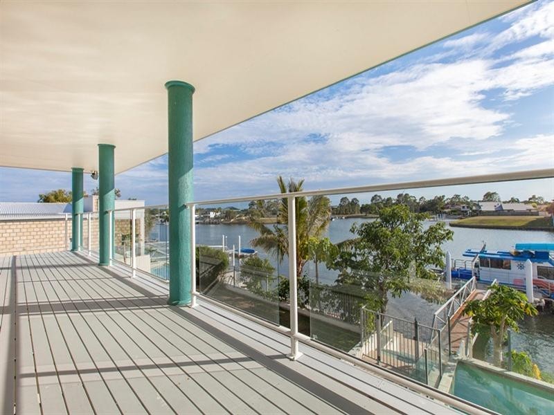 10 Pamphlet Place, Pelican Waters QLD 4551