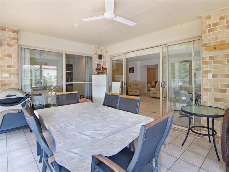 17 Edwardson Drive, Pelican Waters QLD 4551