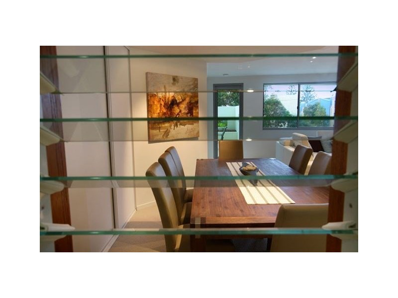 2/4-6 Orvieto Terrace, Kings Beach QLD 4551