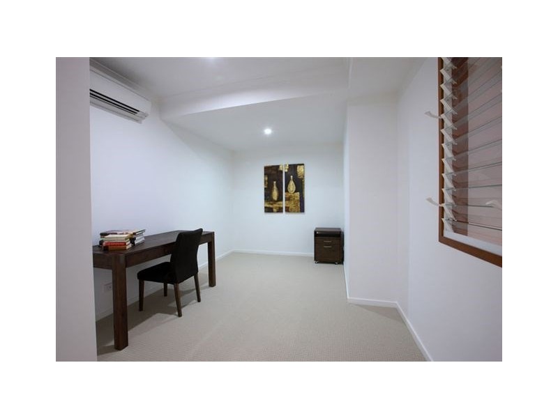 2/4-6 Orvieto Terrace, Kings Beach QLD 4551