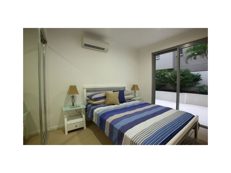 2/4-6 Orvieto Terrace, Kings Beach QLD 4551