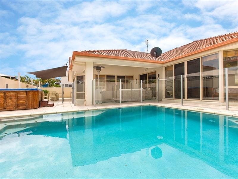 5 Campbellville Circuit, Pelican Waters QLD 4551