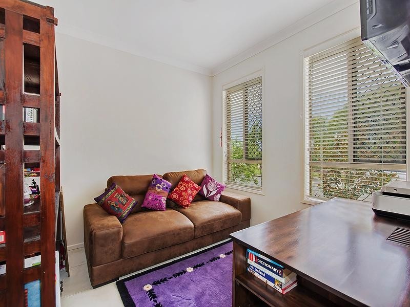 21 Barrine Crescent, Caloundra West QLD 4551