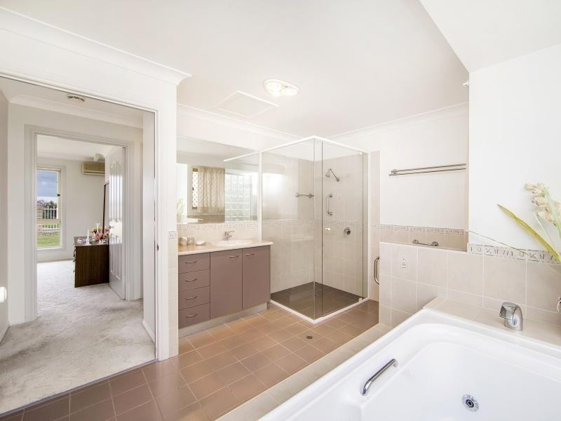 34 Pakenham Street, Aroona QLD 4551