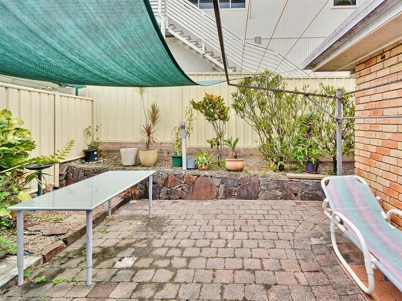 Unit 1 ‘Strand View’ 15 Wyreema Terrace, Caloundra QLD 4551