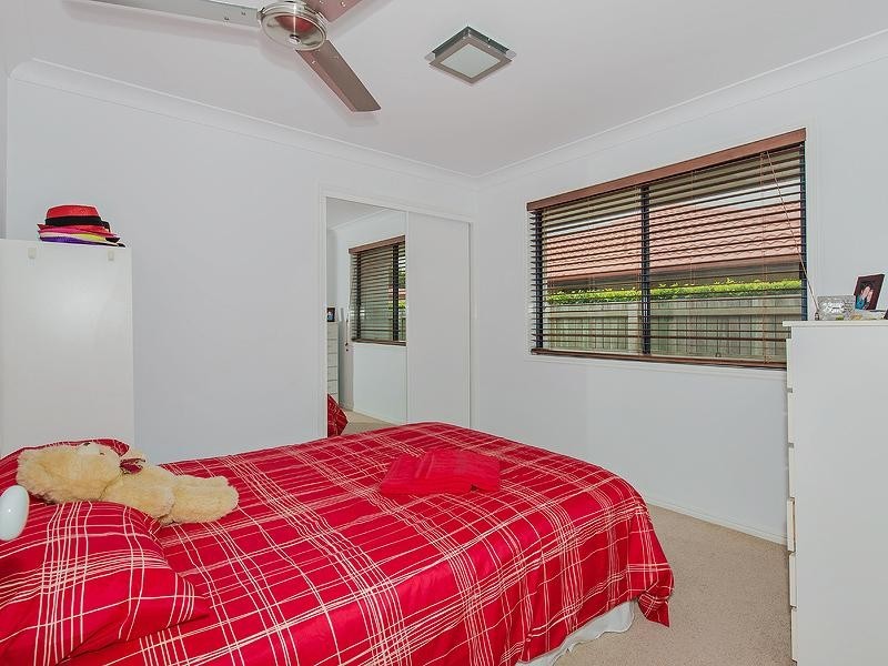 33 Shannon Crescent, Caloundra West QLD 4551