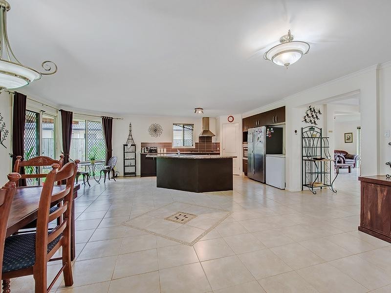 18 Eyre Place, Caloundra West QLD 4551