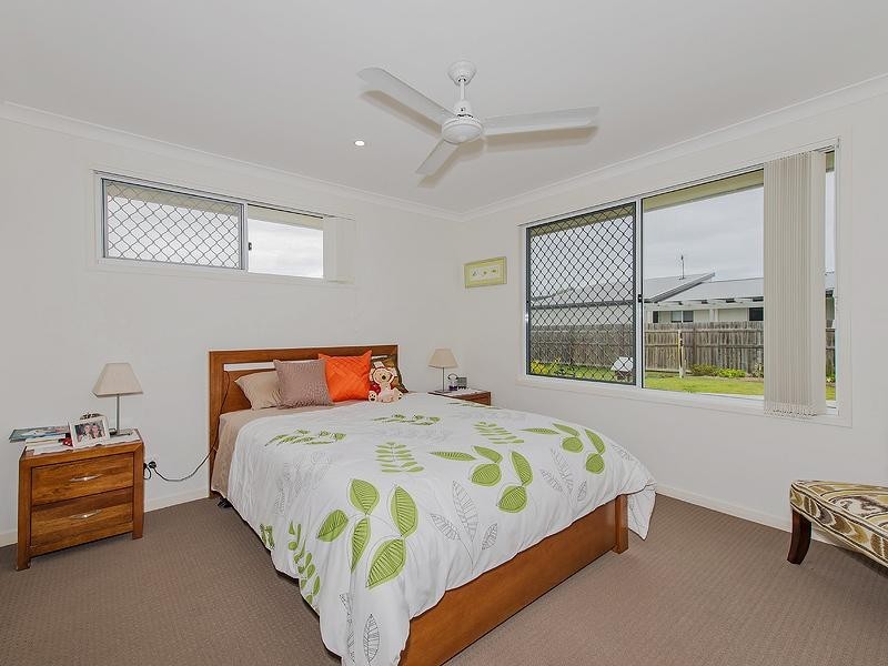 37 Gippsland Place, Caloundra West QLD 4551