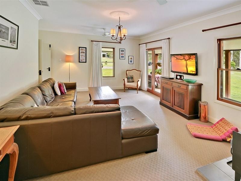 38 Amigh Road, Landsborough QLD 4550