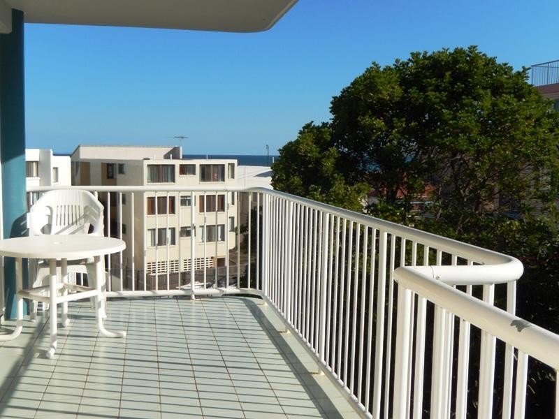 Unit 6 ‘spinnaker Seas’ 64 Edmund Street, Kings Beach QLD 4551