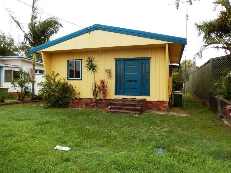 22 Cook Street, Golden Beach QLD 4551