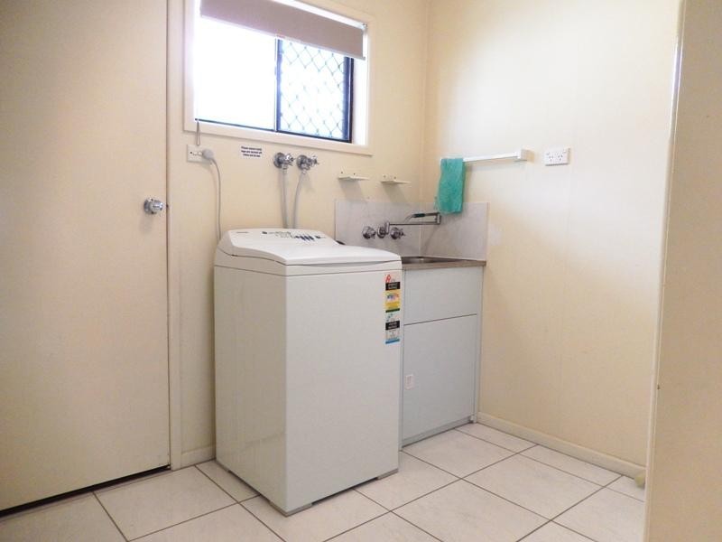 1 Cunningham Court, Golden Beach QLD 4551