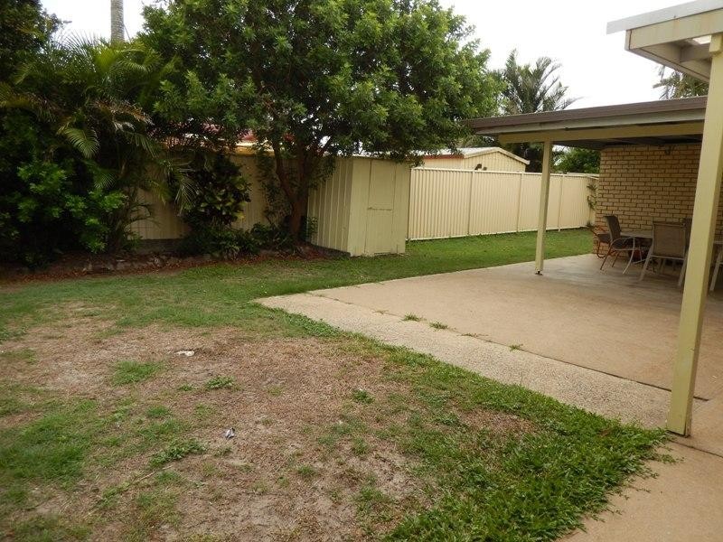 1 Cunningham Court, Golden Beach QLD 4551