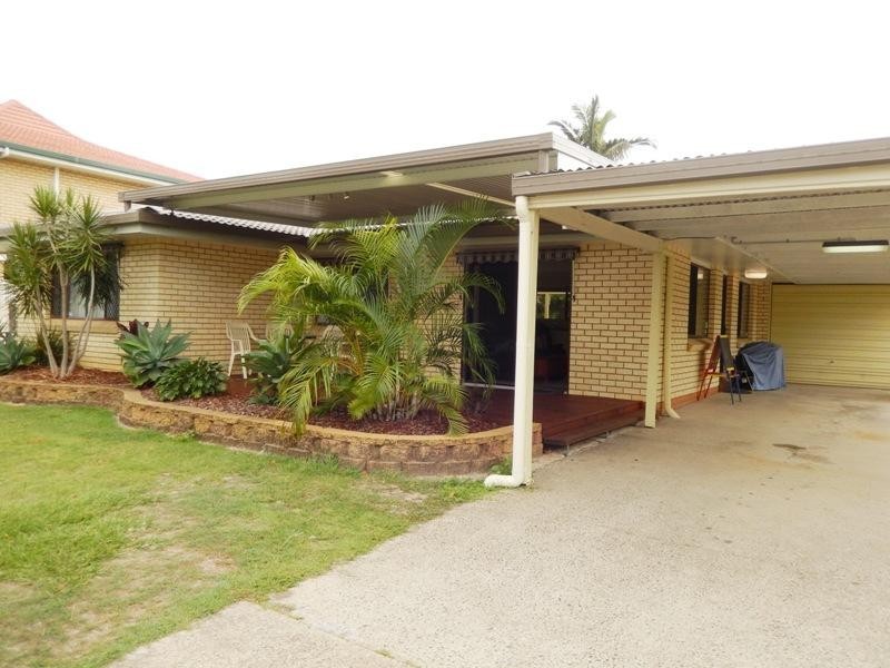 1 Cunningham Court, Golden Beach QLD 4551